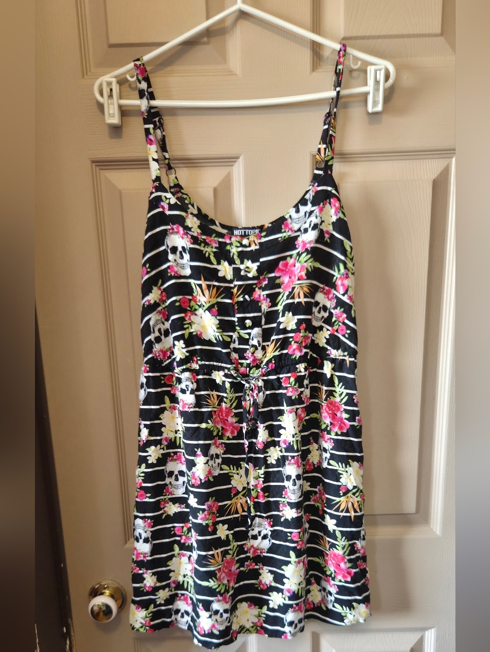 Hot Topic Black Floral And Skull Sun Dress